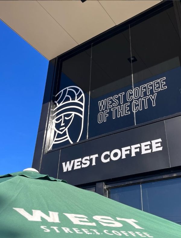 Equipamiento SEISERRE en West Coffee Mar del Plata